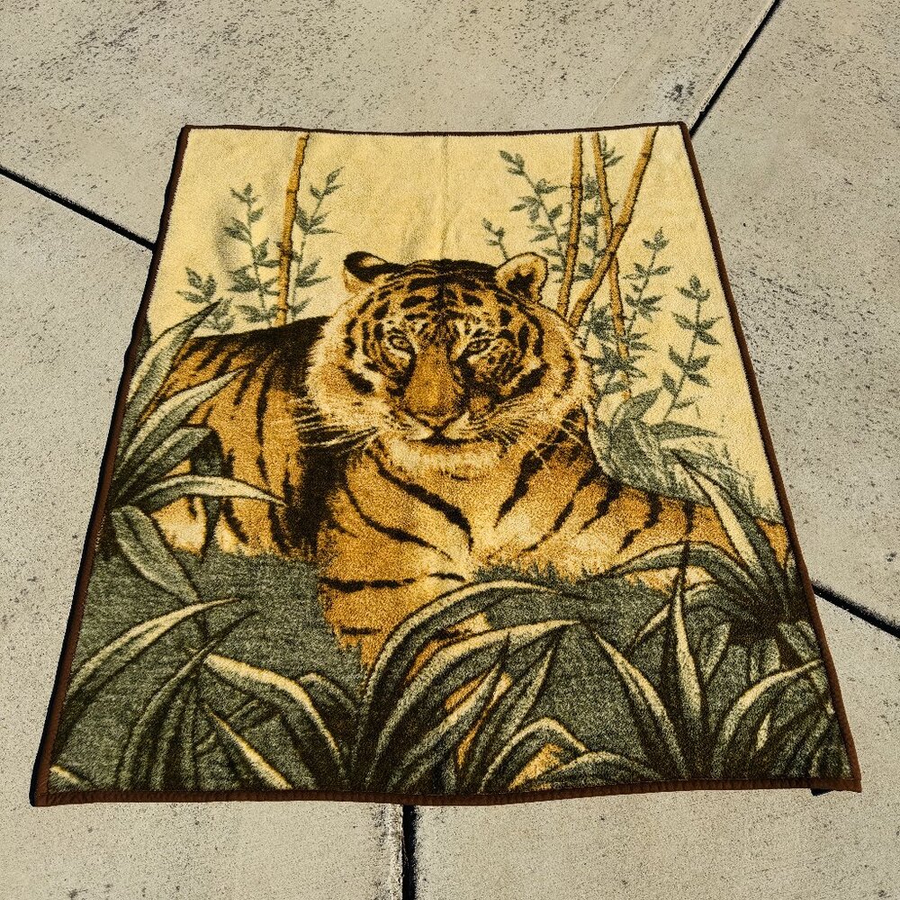 VTG Ibena International Tiger and Bamboo Blanket Pile 100% Dolan Virgin Acrylic